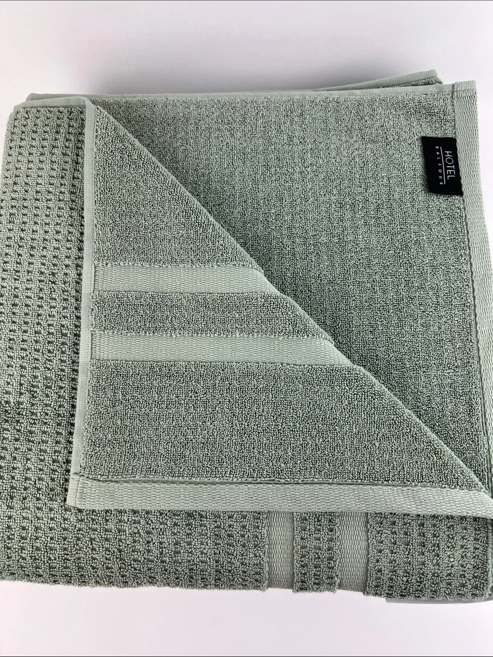 Hotel Balfour Bath Towels Sage Green Waffle Design Turkish Soft Cotton 2 Pc NEW